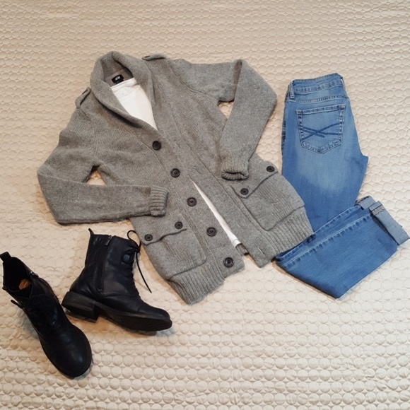 H&M Sweaters - 🌱 Oversized Boyfriend Cardigan